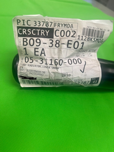 Load image into Gallery viewer, Freightliner 05-31160-000 Radiator Coolant Hose
